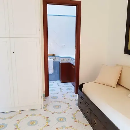 La Limonaia E La 普莱亚诺