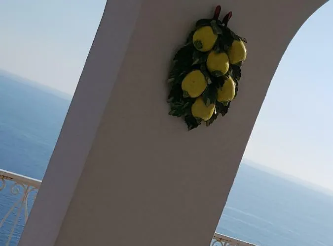 La Limonaia E La Праяно