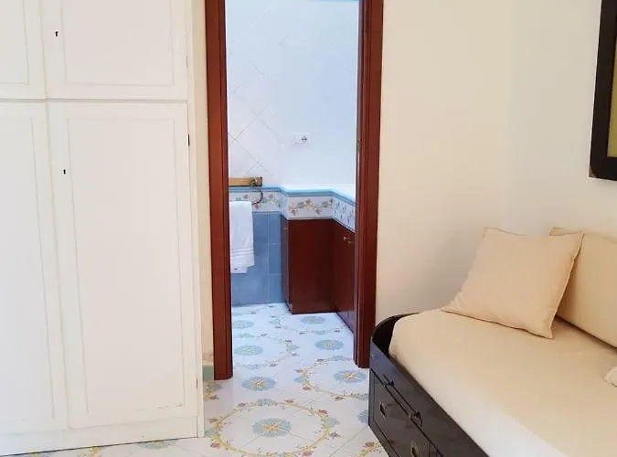 La Limonaia E La Praiano